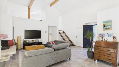 Maison - 185 m² - 5 pièces