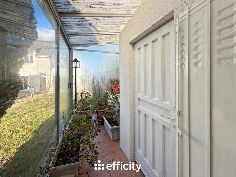 Pavillon - 140 m² - 6 pièces