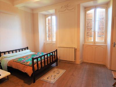 Maison - 300 m² - 10 pièces