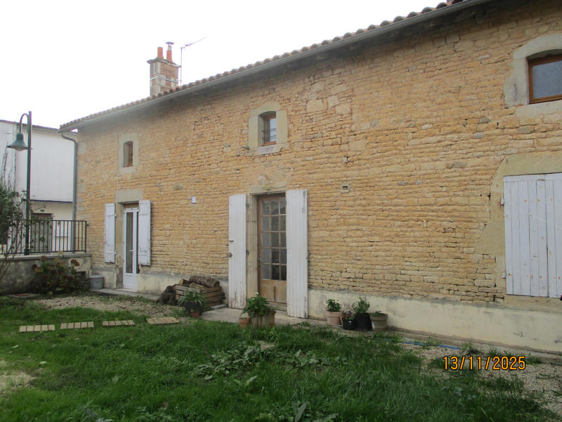 Maison - 90 m² - 5 pièces