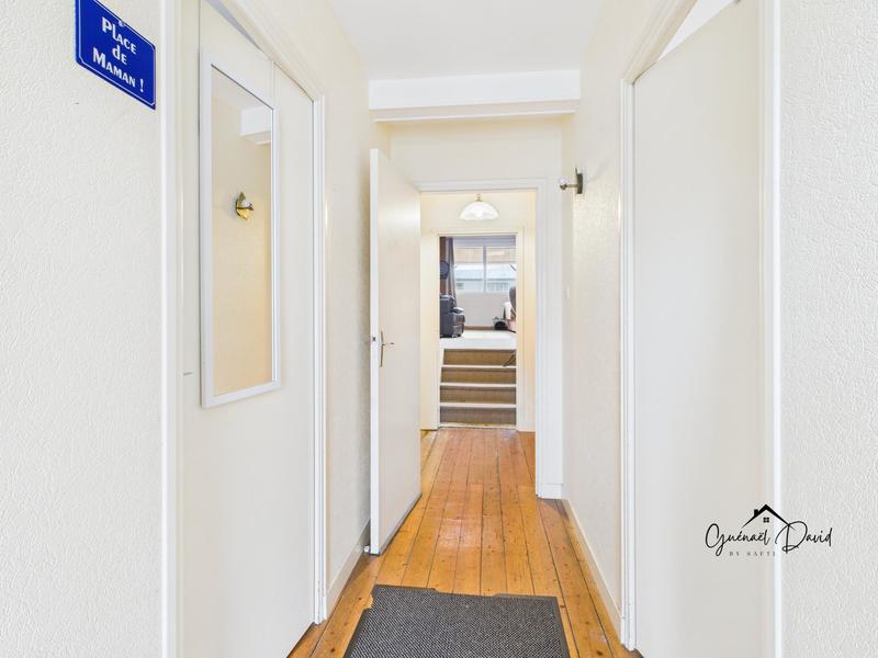 Maison - 148 m² - 8 pièces