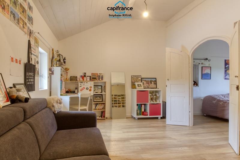 Propriété - 315 m² - 12 pièces