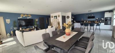 Maison - 238 m² - 8 pièces