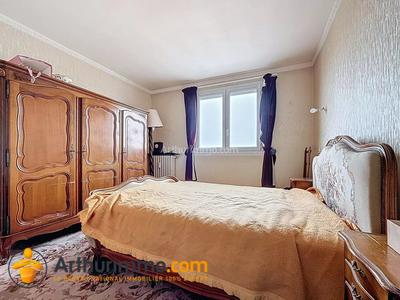 Appartement - 91 m² - 5 pièces