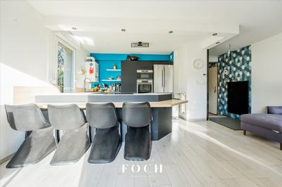 Appartement - 82 m² - 5 pièces