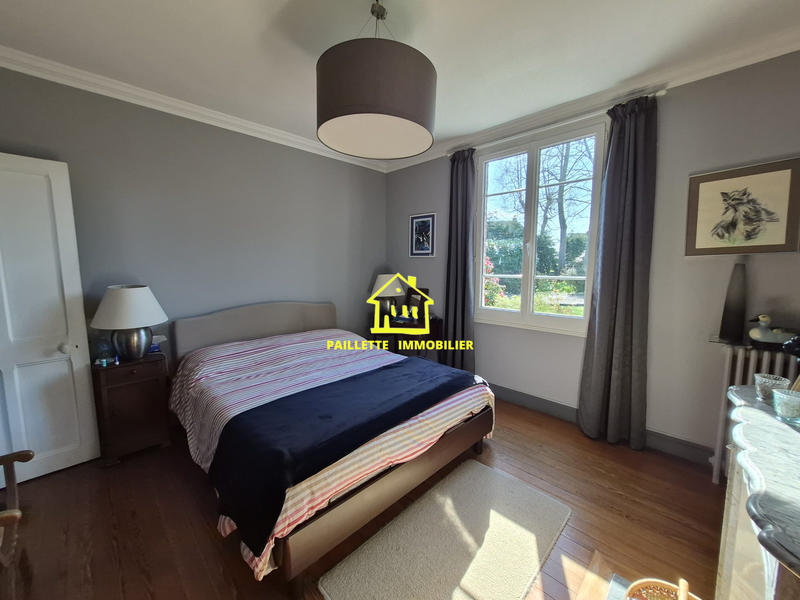 Maison - 262 m² - 7 pièces