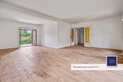 Maison - 128 m² - 6 pièces