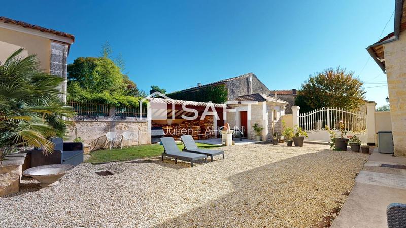 Maison - 140 m² - 5 pièces