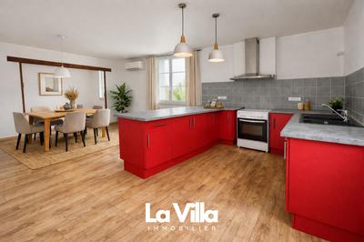 Maison - 180 m² - 7 pièces