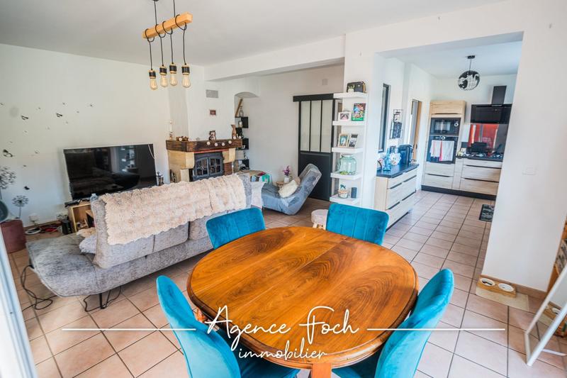 Maison - 138 m² - 6 pièces