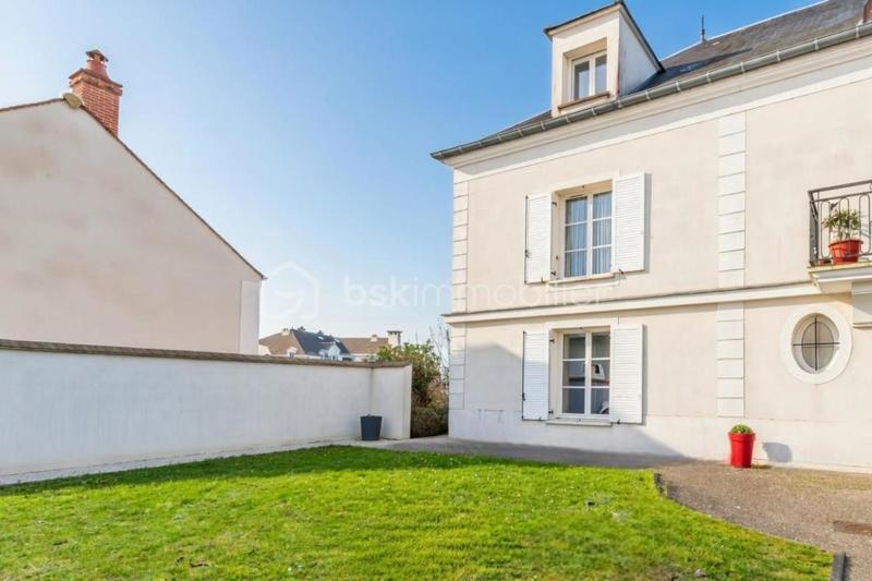 Maison - 97 m² - 6 pièces