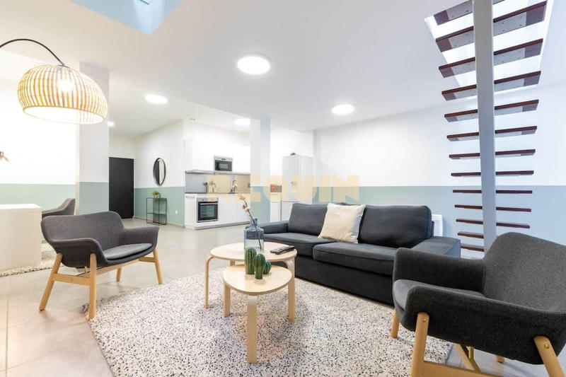 Appartement - 96 m² - 6 pièces