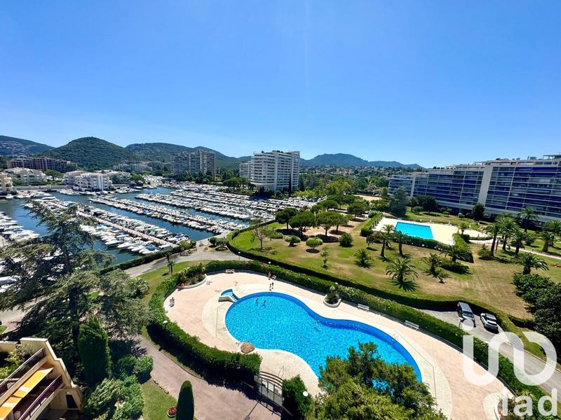 Appartement - 98 m² - 4 pièces