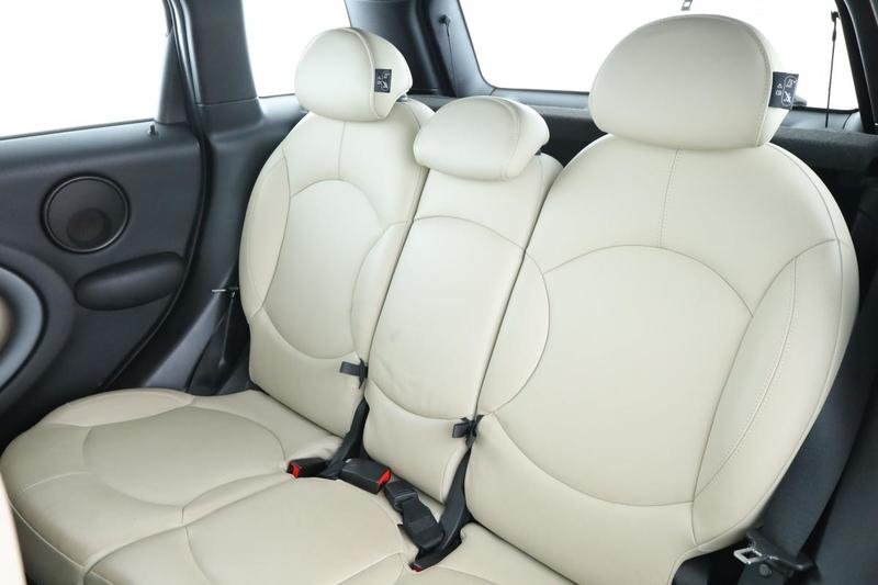 Mini Countryman Cooper s Finition Red Hot Chili Bva6 190 ch