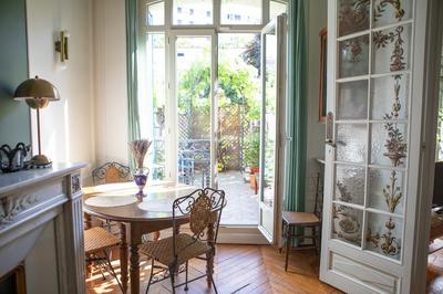 Maison - 180 m² - 9 pièces