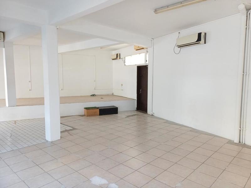 Local commercial - 150 m²