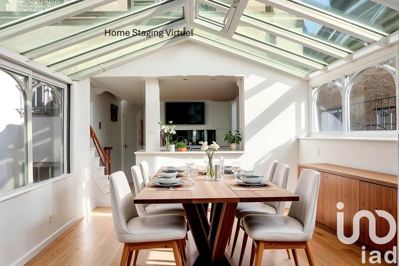 Maison - 235 m² - 8 pièces