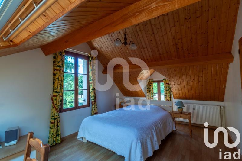 Maison - 203 m² - 8 pièces