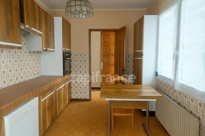 Maison - 102 m² - 4 pièces