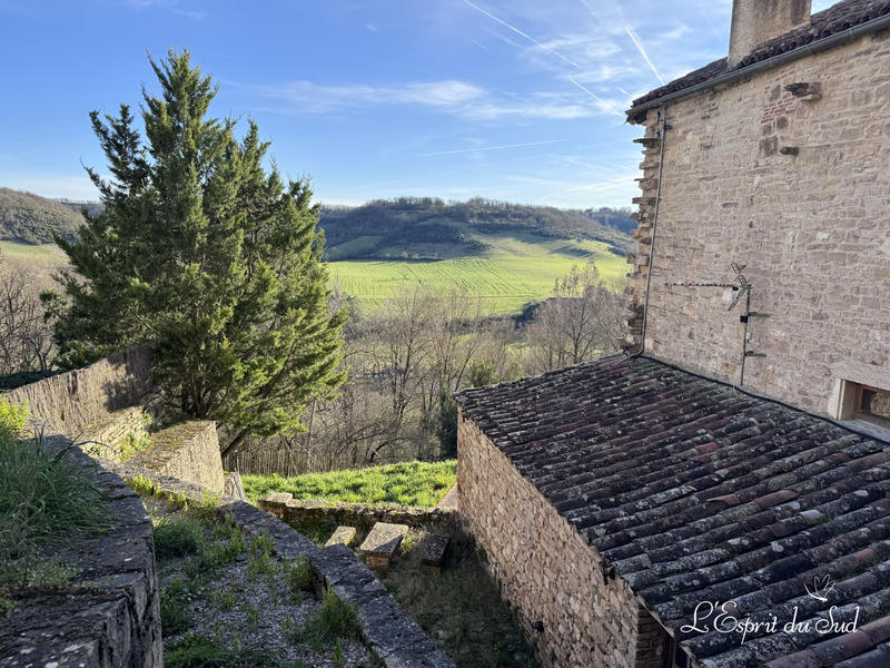 Maison ancienne - 170 m² - 6 pièces