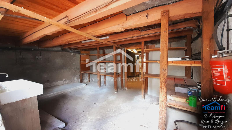 Maison - 96 m² - 8 pièces