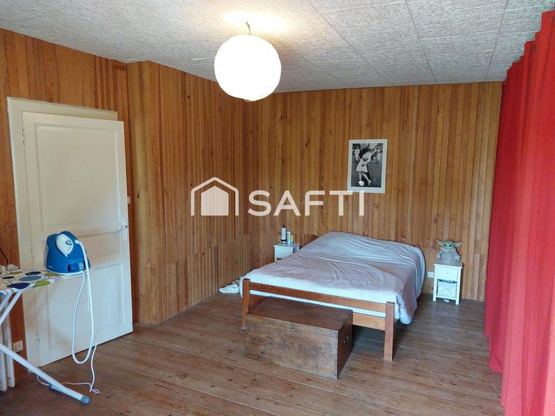 Maison - 290 m² - 10 pièces