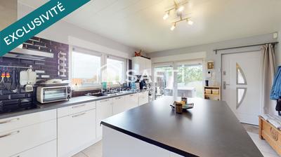 Maison - 168 m² - 8 pièces