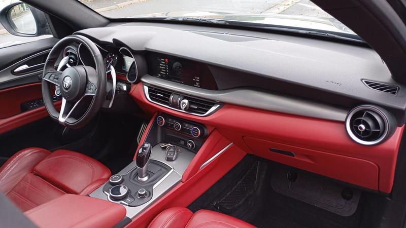 Alfa Romeo Stelvio 2.2 Jtd 210 Q4 At8 Super - Automatique Toit ouvrant