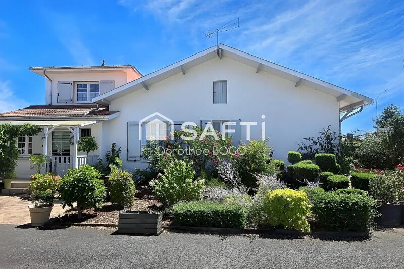 Maison - 160 m² - 6 pièces