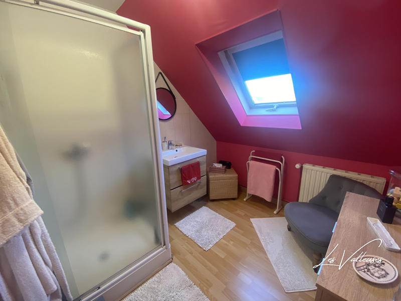 Maison traditionnelle - 129 m² - 6 pièces