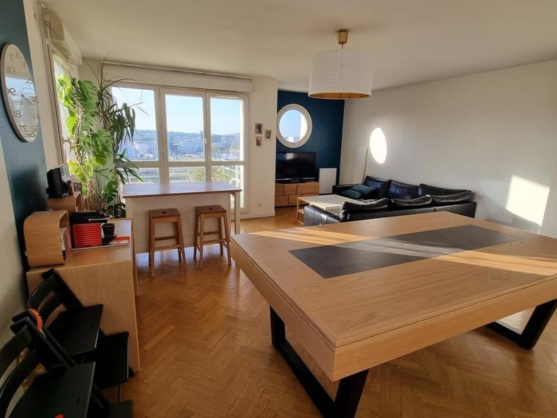 Appartement - 99 m² - 5 pièces