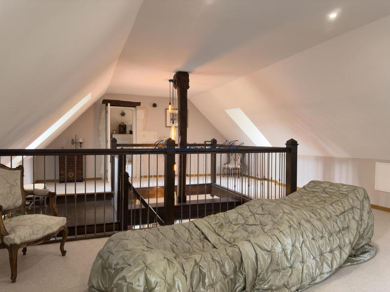 Maison - 295 m² - 8 pièces