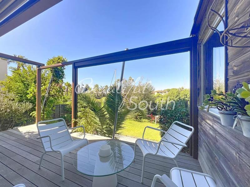 Maison - 186 m² - 7 pièces