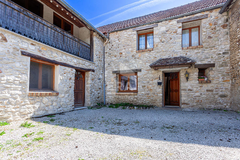 Maison - 176 m² - 7 pièces