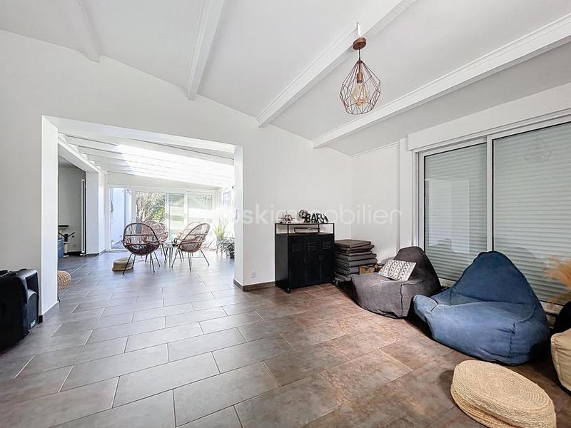 Maison - 188 m² - 8 pièces