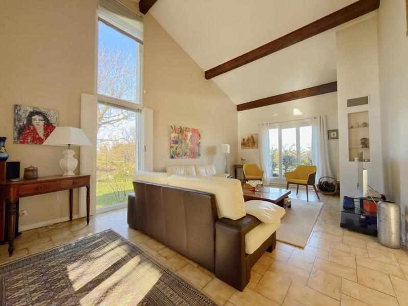 Maison - 151 m² - 6 pièces