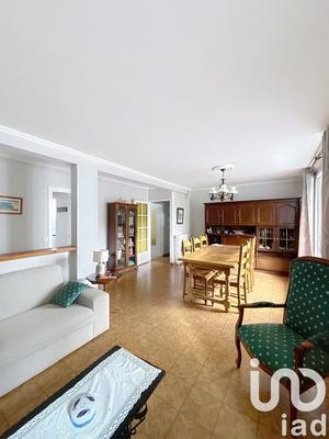 Appartement - 90 m² - 6 pièces