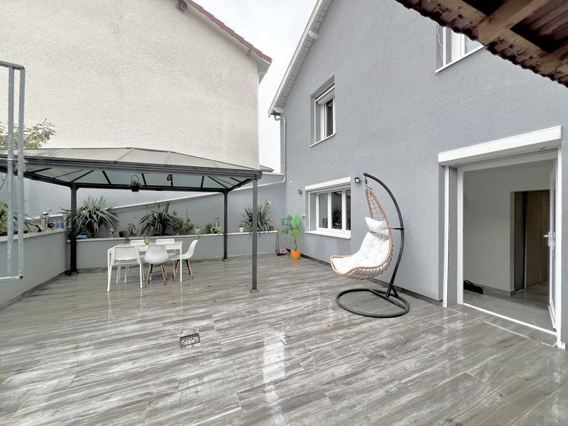 Maison - 142 m² - 5 pièces