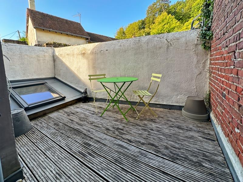 Maison - 98 m² - 8 pièces