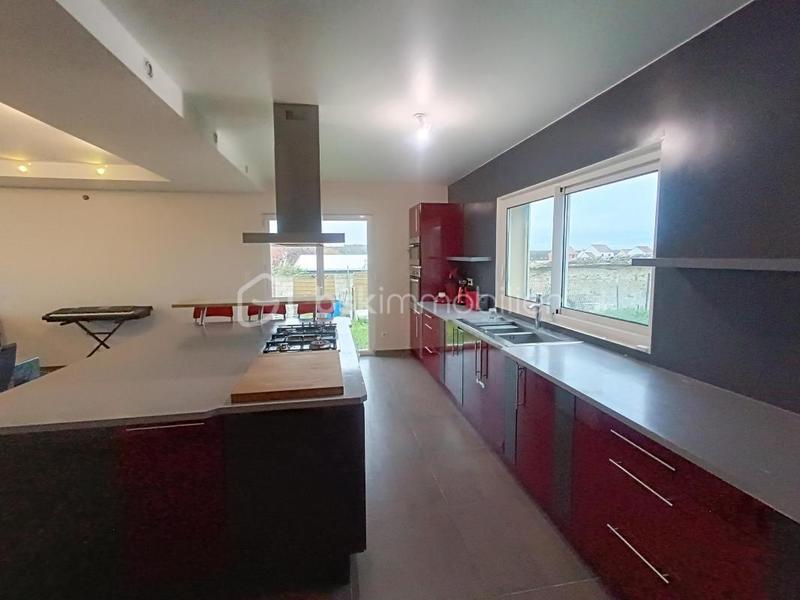 Propriété - 145 m² - 5 pièces