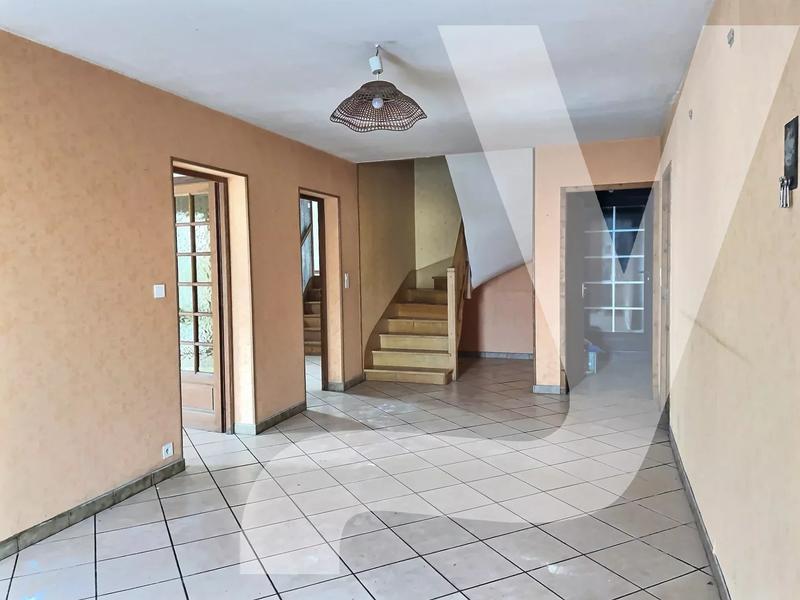 Maison - 182 m² - 8 pièces