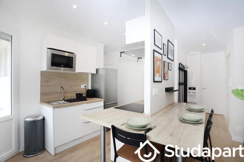 Chambre - 68 m² - 1 pièce