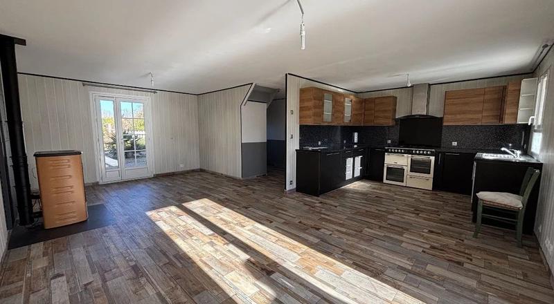 Maison - 159 m² - 8 pièces