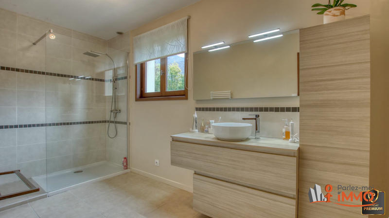 Maison - 140 m² - 4 pièces