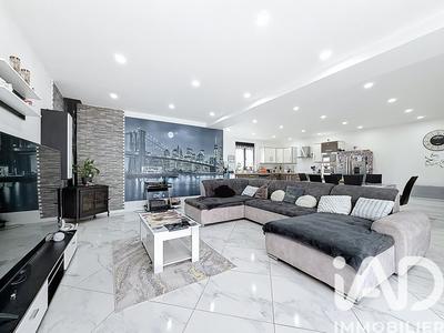 Maison - 180 m² - 6 pièces