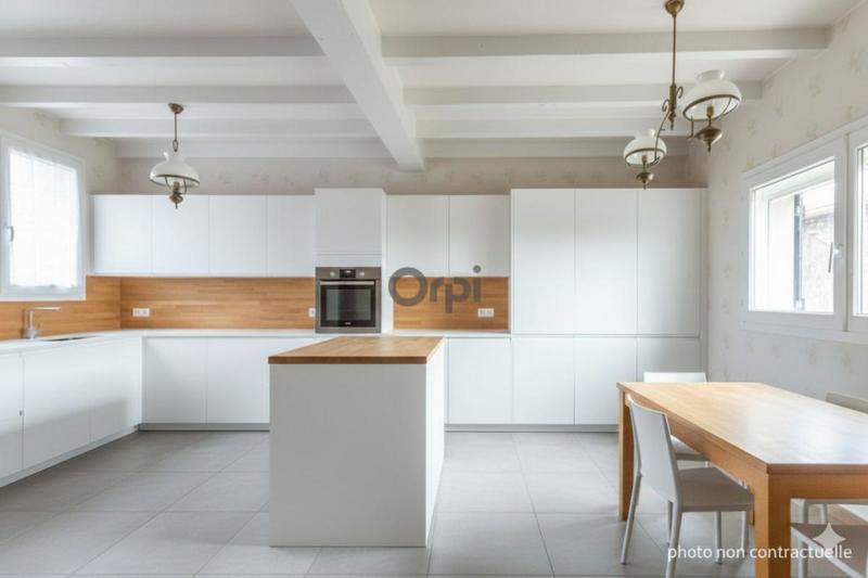 Maison - 224 m² - 5 pièces