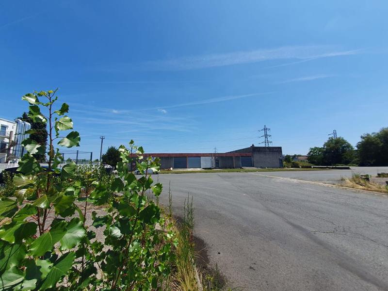 Local d'activité / Entrepôt - 95 m²