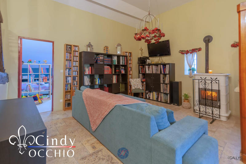 Maison - 198 m² - 6 pièces