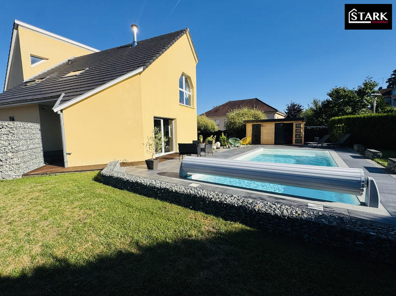 Maison - 182 m² - 7 pièces