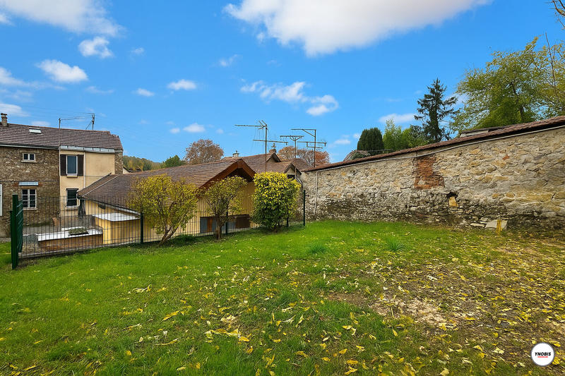 Immeuble - 9 pièces